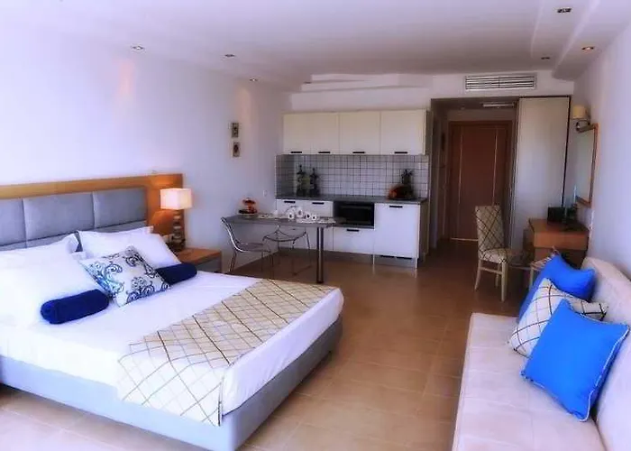 Skiathos Premier Hotel 4*